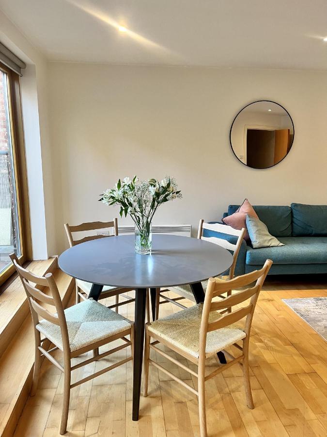 Spacious Mews Apartment, Clapham London Eksteriør bilde